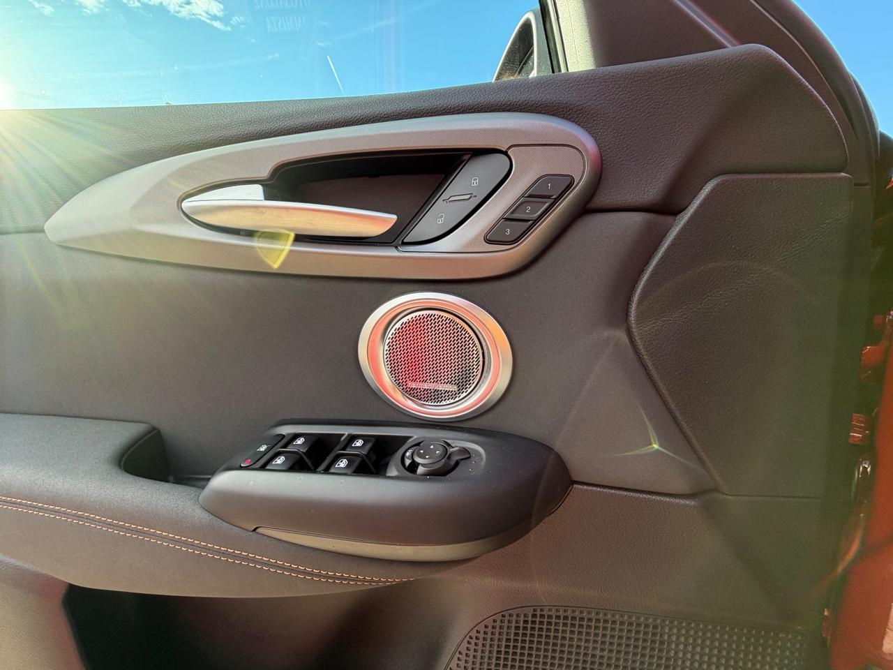 Alfa Romeo Tonale 1.3 280 CV PHEV AT6 Q4 Veloce