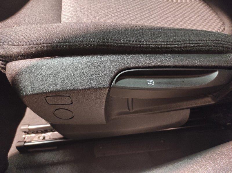 BMW X1 (F48) - X1 xDrive25e Business Advantage