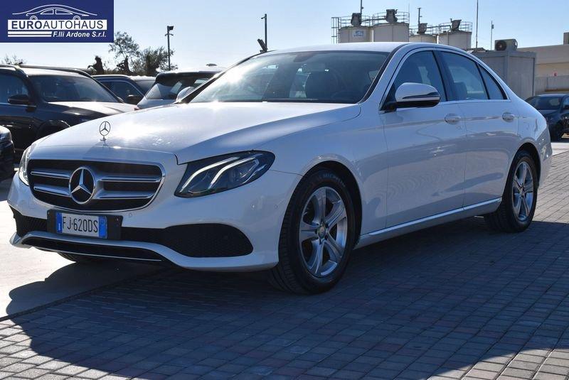 Mercedes-Benz Classe E E200d Auto Premium Plus *LUCI AMBIENTE*
