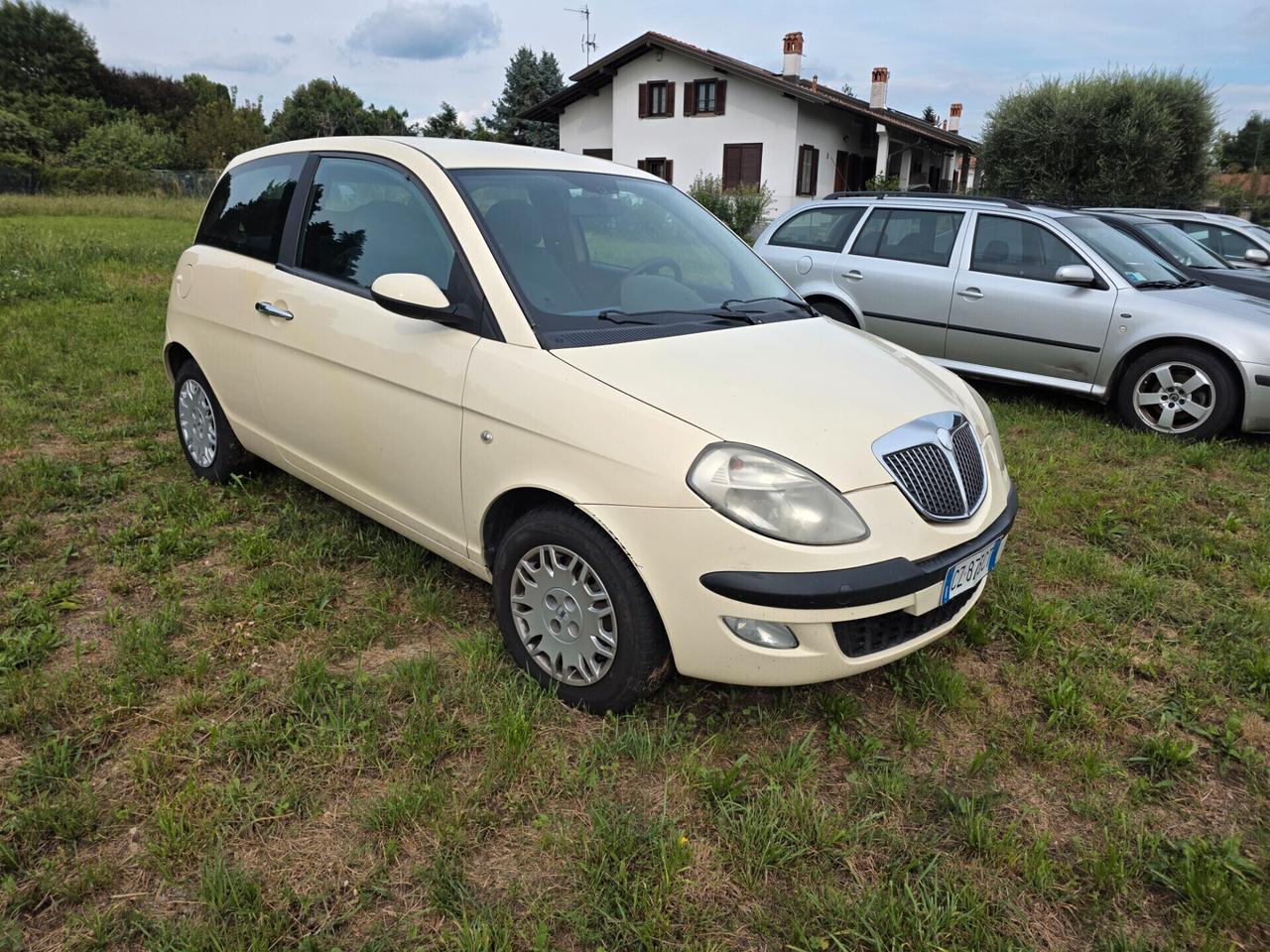 Lancia Ypsilon 1.2 Argento