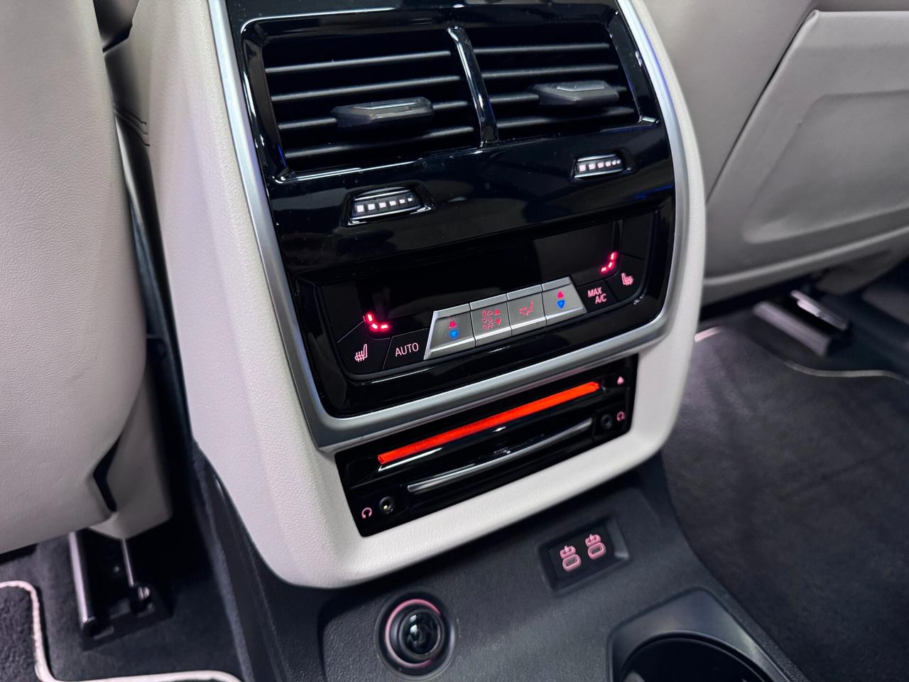 Bmw X7 xDrive30d INDIVIDUAL 6 SEATS