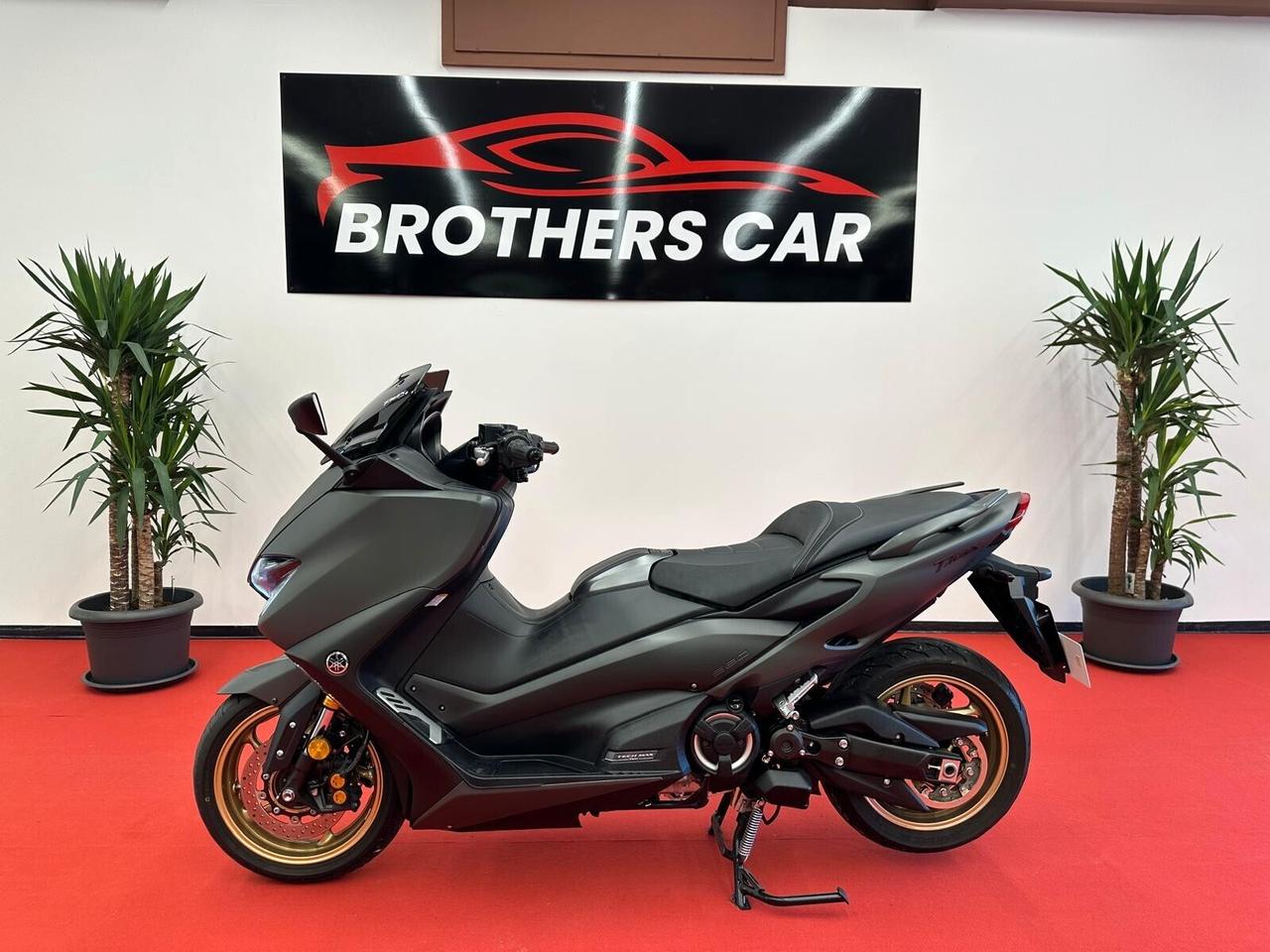 YAMAHA T MAX TECH MAX 560