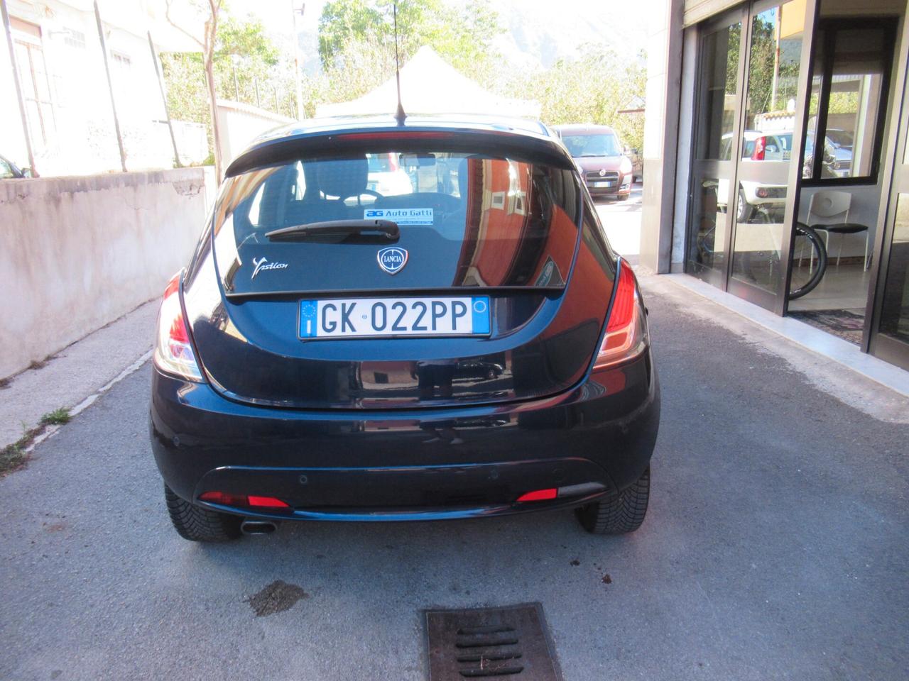 Lancia Ypsilon 1.2 69 CV 5 porte Gold