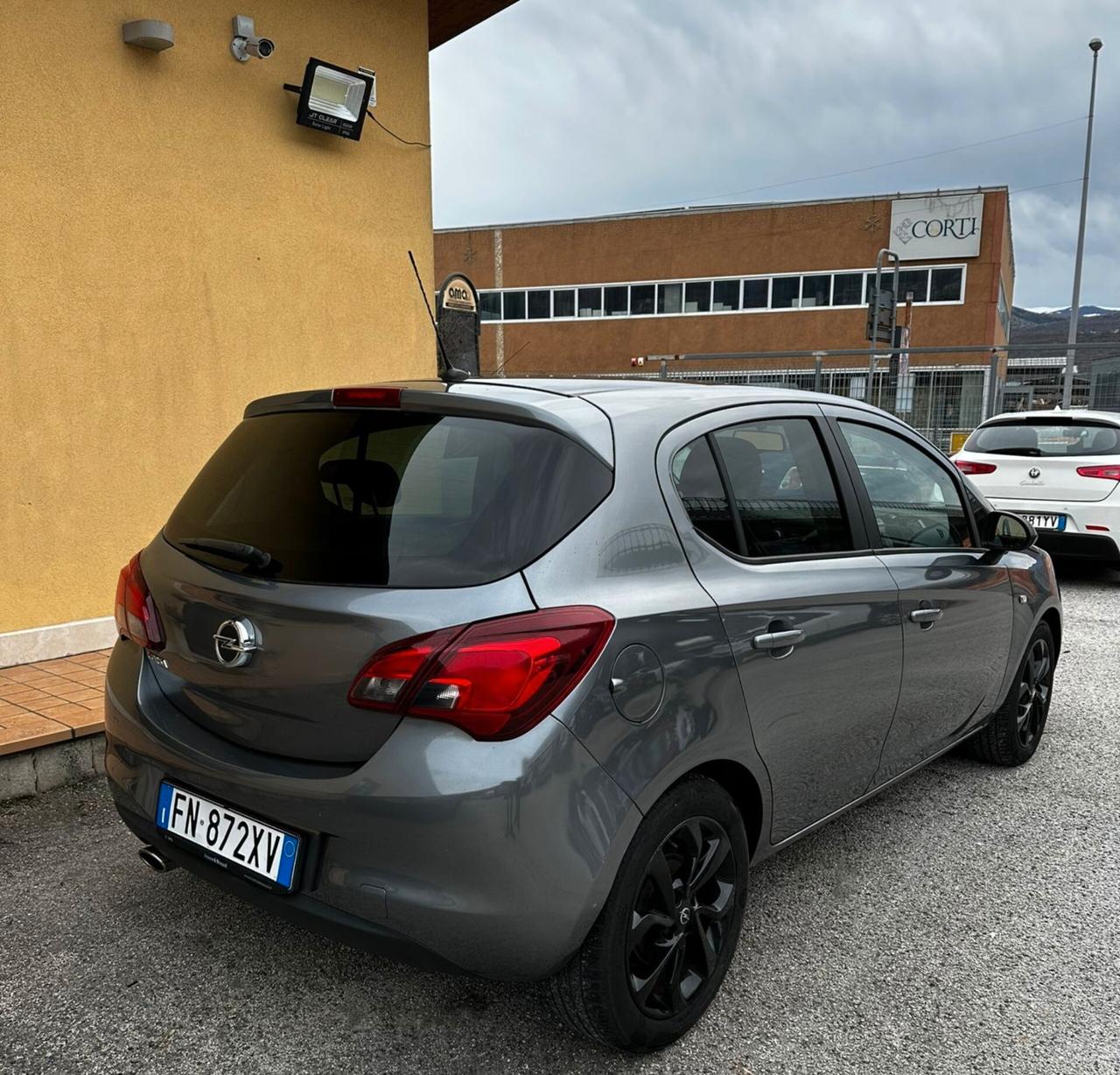 Opel Corsa 1.4 5 porte b-Color