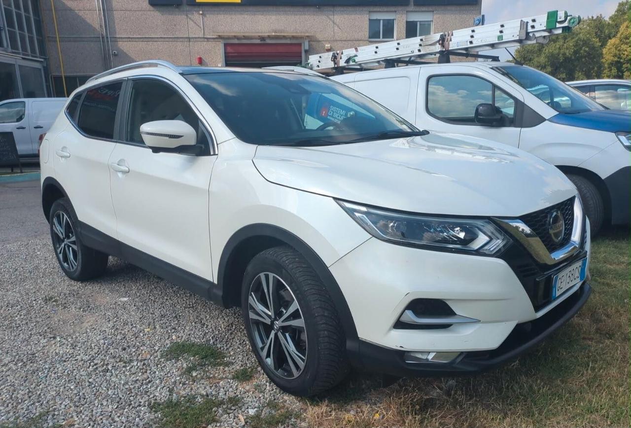 Nissan Qashqai 1.7 dCi 150 CV 4WD CVT N-Connecta TETTO LED TELEC 360 18'