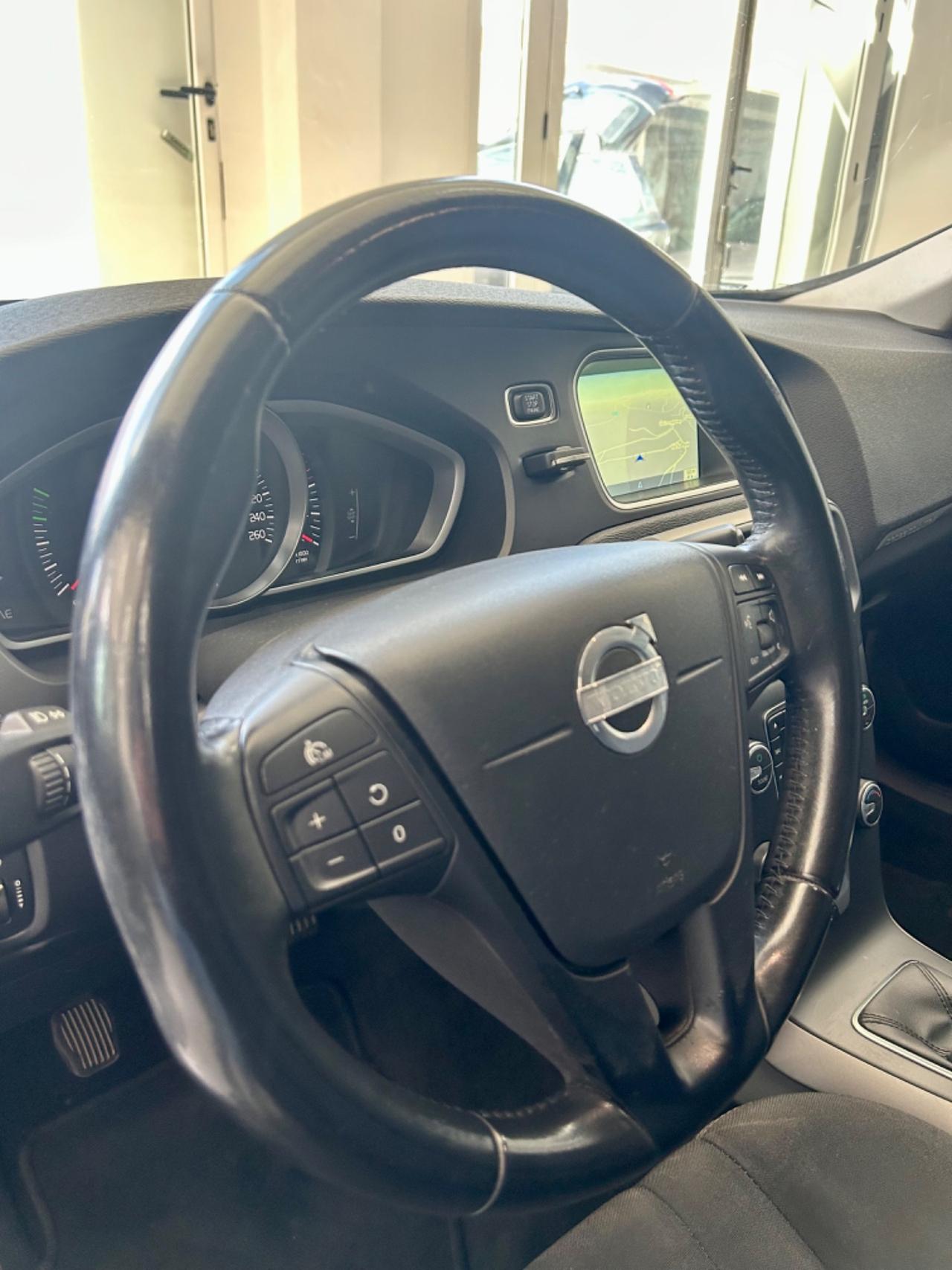 Volvo V40 Cross Country D2 FINANZIABILE