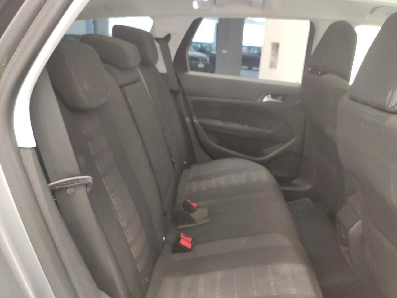 Peugeot 308 BlueHDi 150 S&S SW Allure