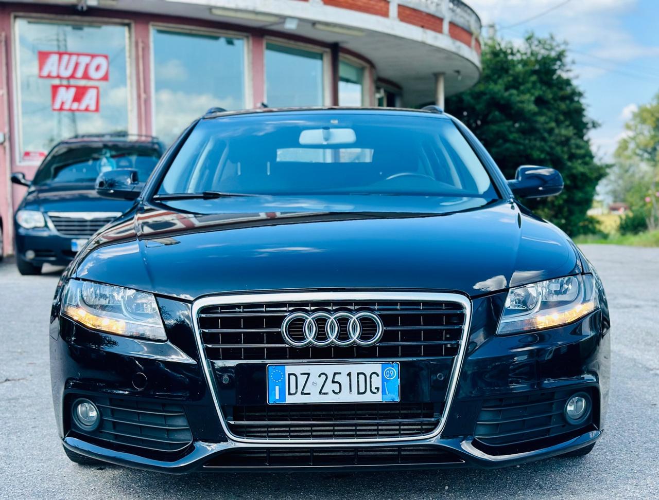 Audi A4 Avant 2009 2.0 TDI 143CV S LINE cambio AUTOMATICO
