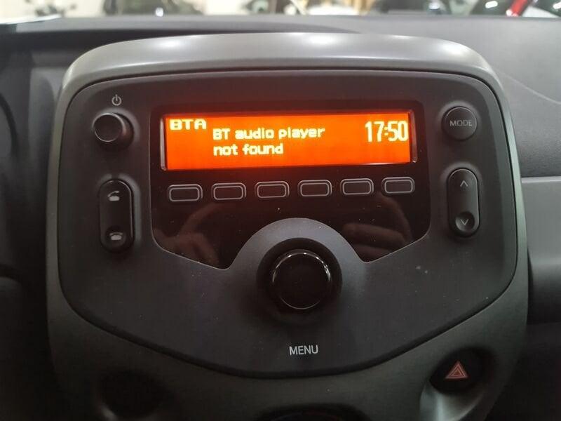 Toyota Aygo Aygo Connect 1.0 VVT-i 72 CV 5 porte x-play