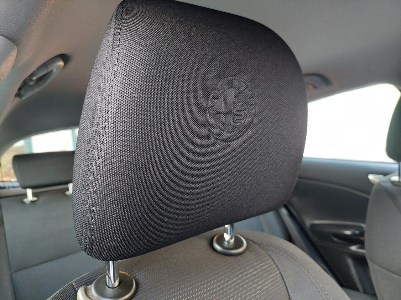 Alfa Romeo Giulietta 1.6 JTDm-2 105 CV Distinctive