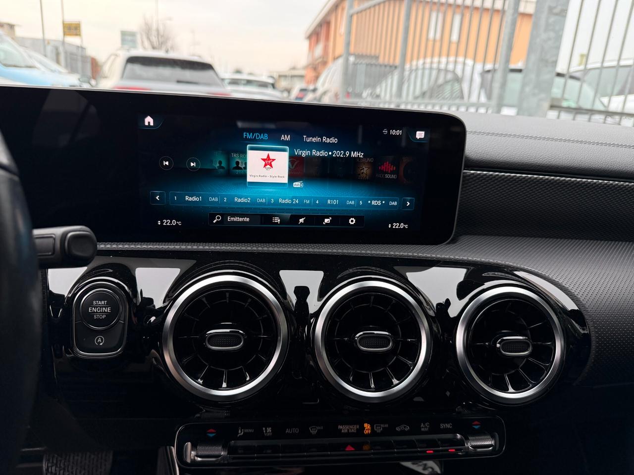 Mercedes-Benz CLA 200 Shooting Brake d Business auto