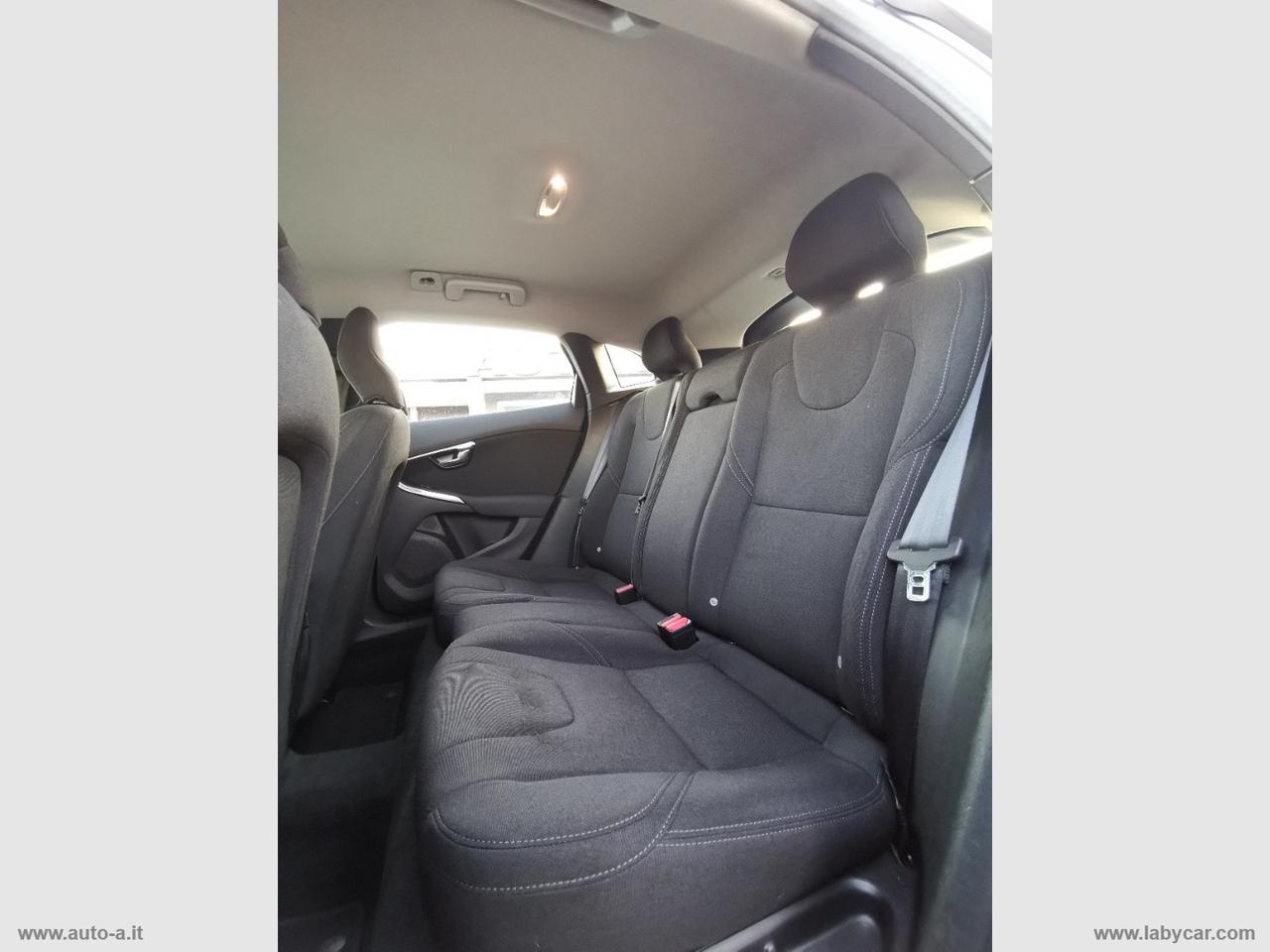 VOLVO V40 D2 Kinetic