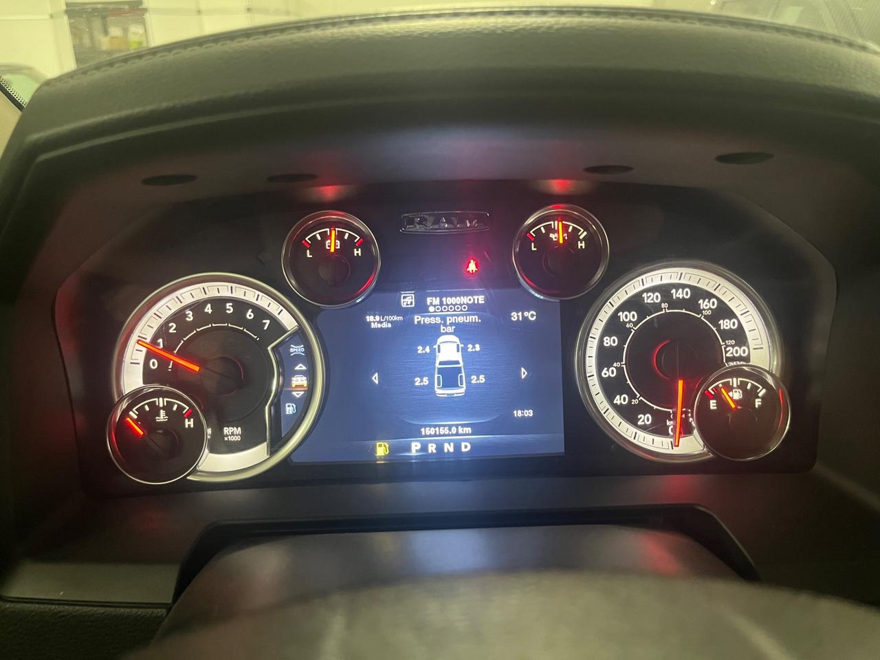 Dodge RAM 1500 5.7 V8 (GPL 200L) LaRamie 401cv at8