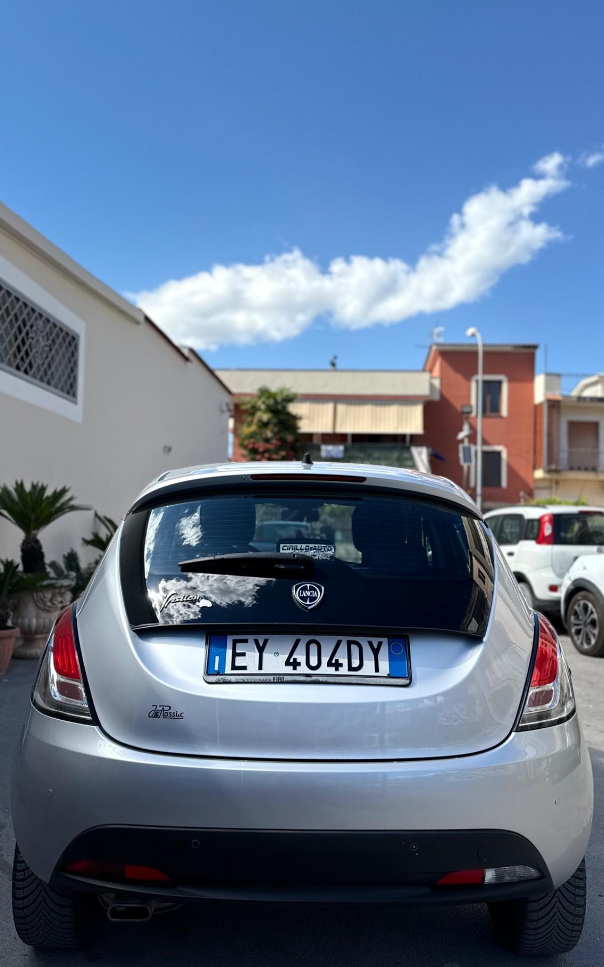Lancia Ypsilon 1.2 Gpl Ecochic 69 Cv