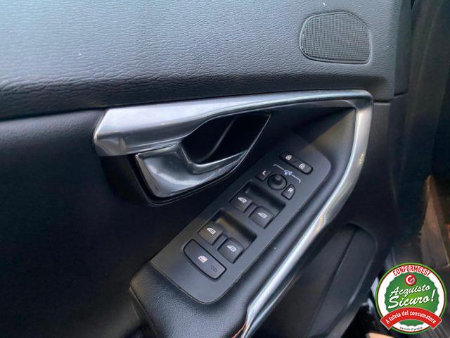 VOLVO V40 D2 'eco' Momentum