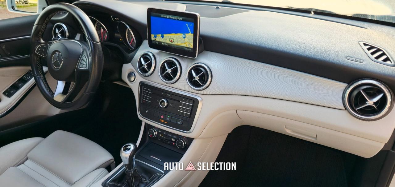 Mercedes GLA. (Tetto apribile)