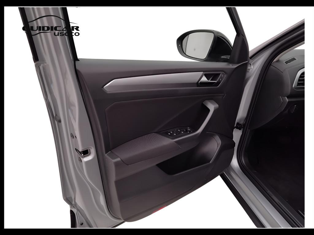 VOLKSWAGEN T-Roc 2022 - T-Roc 1.5 tsi Edition Plus dsg