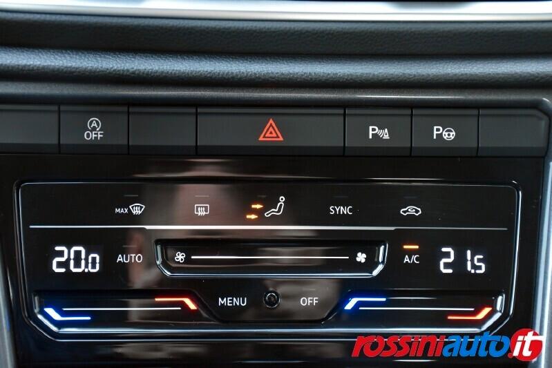 VOLKSWAGEN T-ROC 1.5 TSI 150 CV DSG STYLE + MATRIX LED R18 I.Q