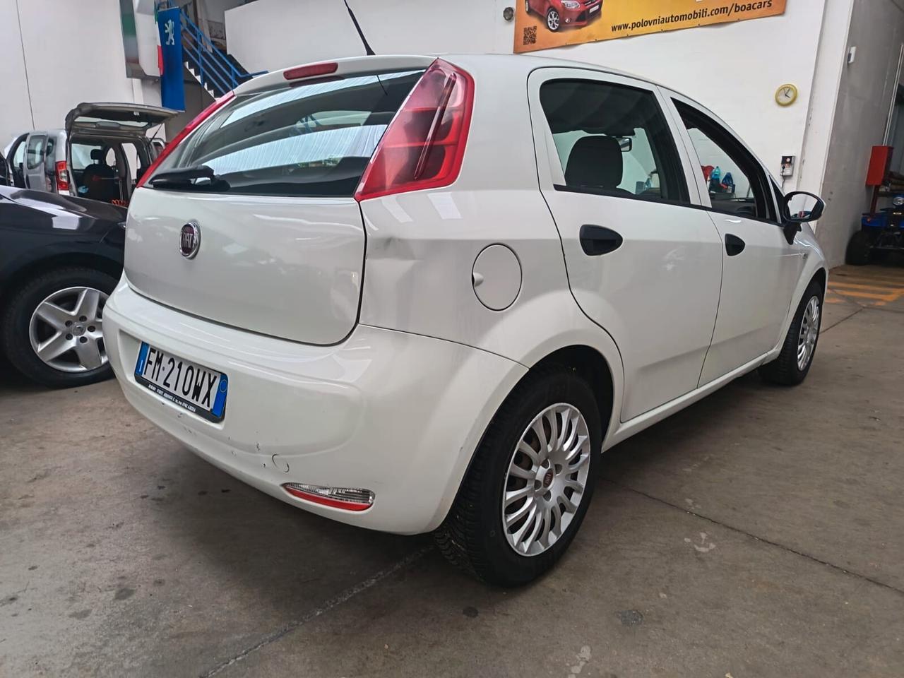 Fiat Punto 1.3 MJT II S&S 95 CV 5 porte Street