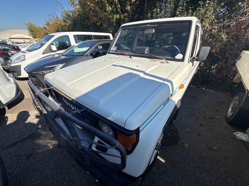 Toyota Land Cruiser II 2.5 turbodiesel Hard-top LJ 70
