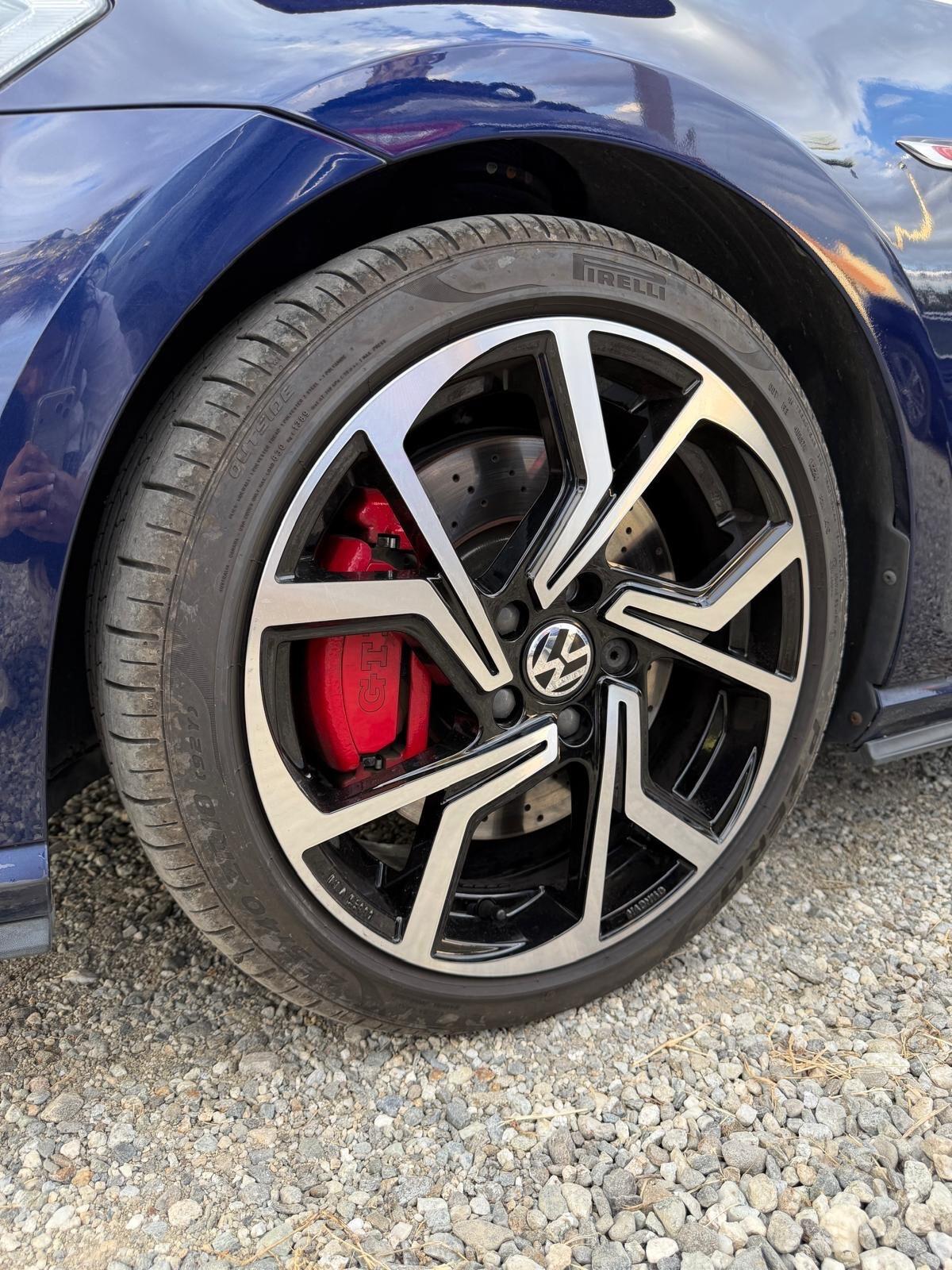 Volkswagen Golf GTI Performance 2.0 245 CV TSI DSG 5p. BMT
