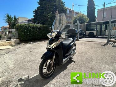 HONDA SH 300 i Bauletto e Visiera inclusi