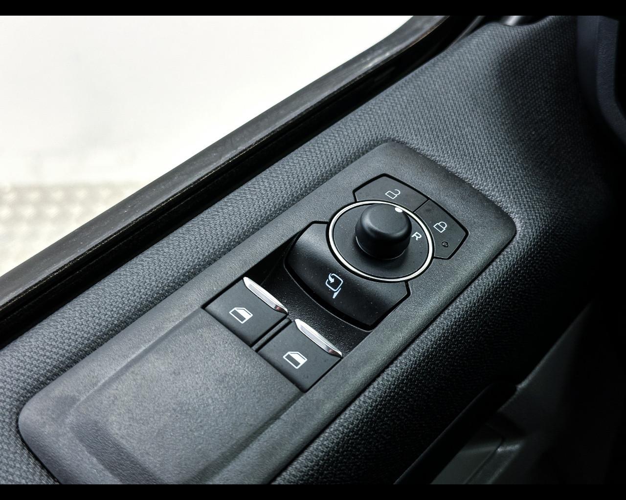 FORD Tourneo Custom 2ªs - Tourneo Custom 320 2.0 EcoBlue 170CV aut. AWD PC Titanium