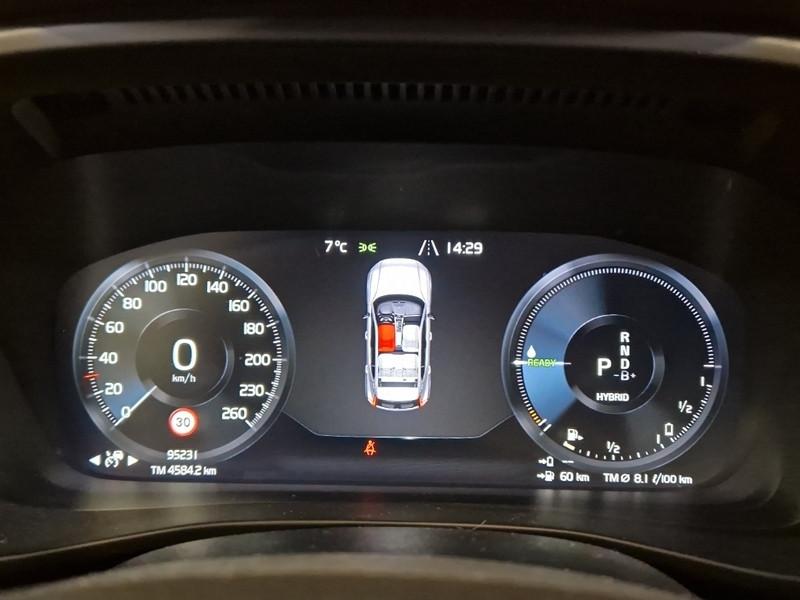 VOLVO XC40 T4 PLUG-IN HYBRID AUTO RECH INSCRIP EXPR 5 PORTE SUV