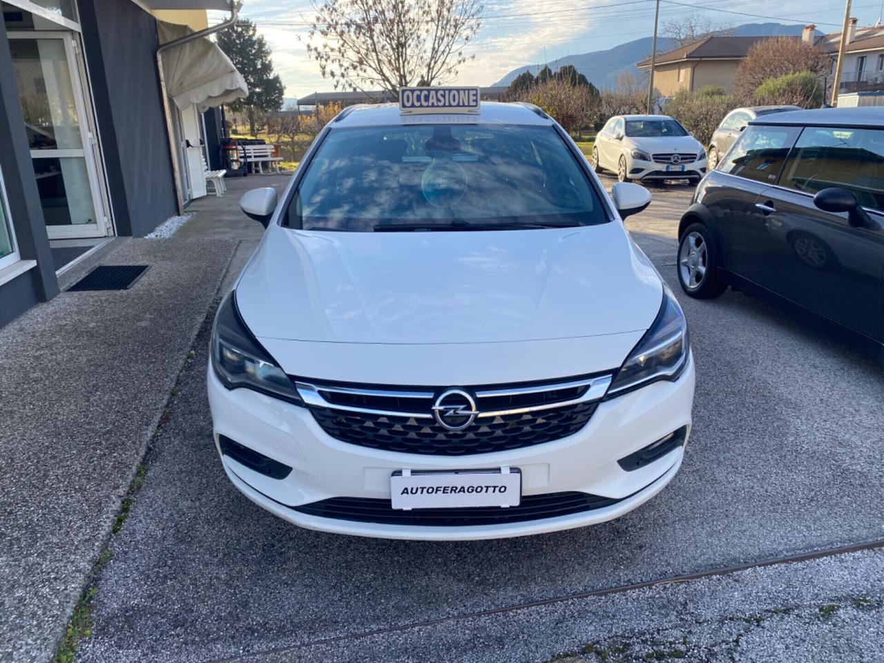Opel Astra 1.6 CDTI Sports Tourer - automatico
