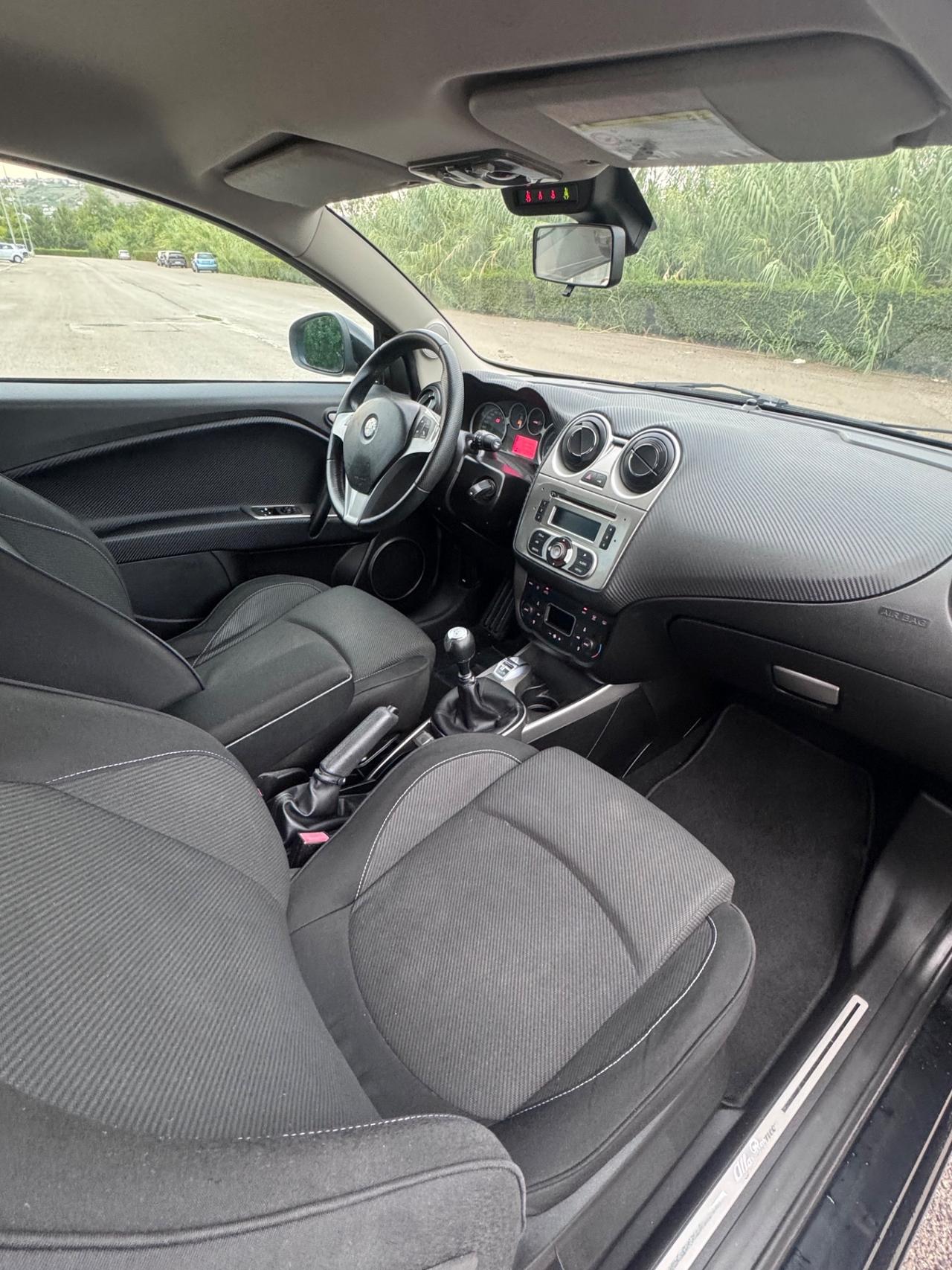 Alfa Romeo MiTo 1.3 JTD 95 CV Distinctive Sport Pack