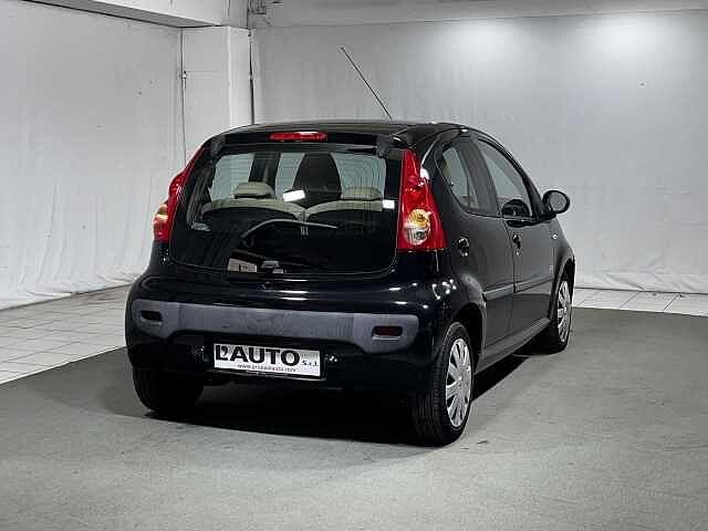 Peugeot 107 1.0 68CV 5p. Sweet Years