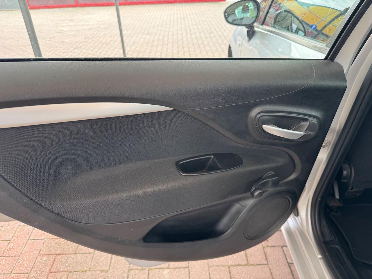 Fiat Punto Lounge 1.4 Natural Power