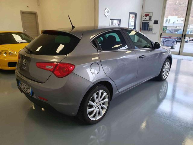 ALFA ROMEO Giulietta 1.6 JTDm-2 105 CV Distinctive