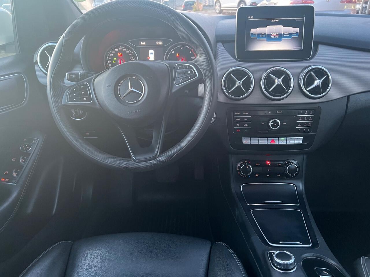 Mercedes-benz B 200 136CV Automatic 2018