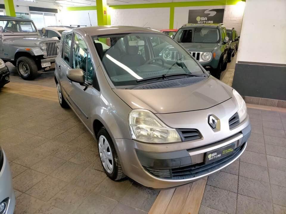 Renault Modus 1.2 PER NEO PATENTATI