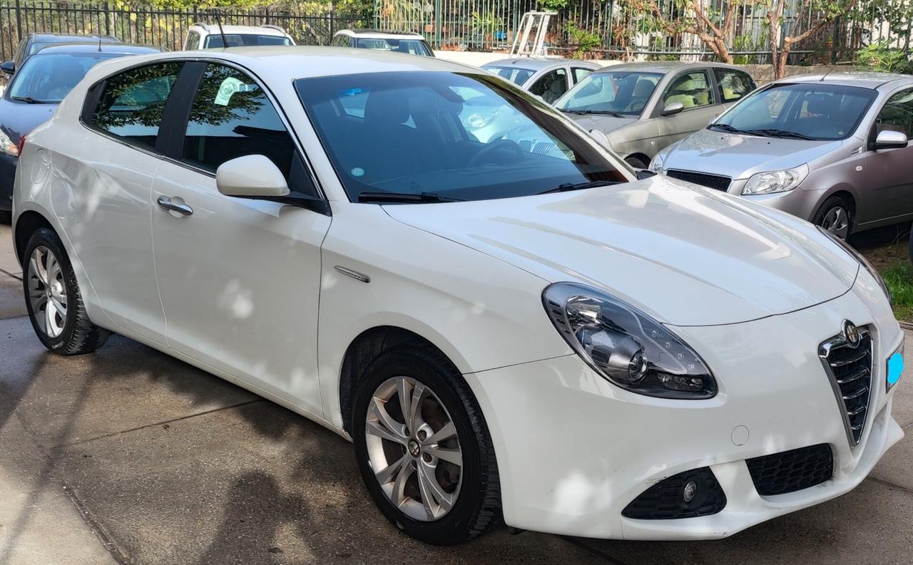 Alfa Romeo Giulietta 1.6 JTDm-2 105 CV Exclusive