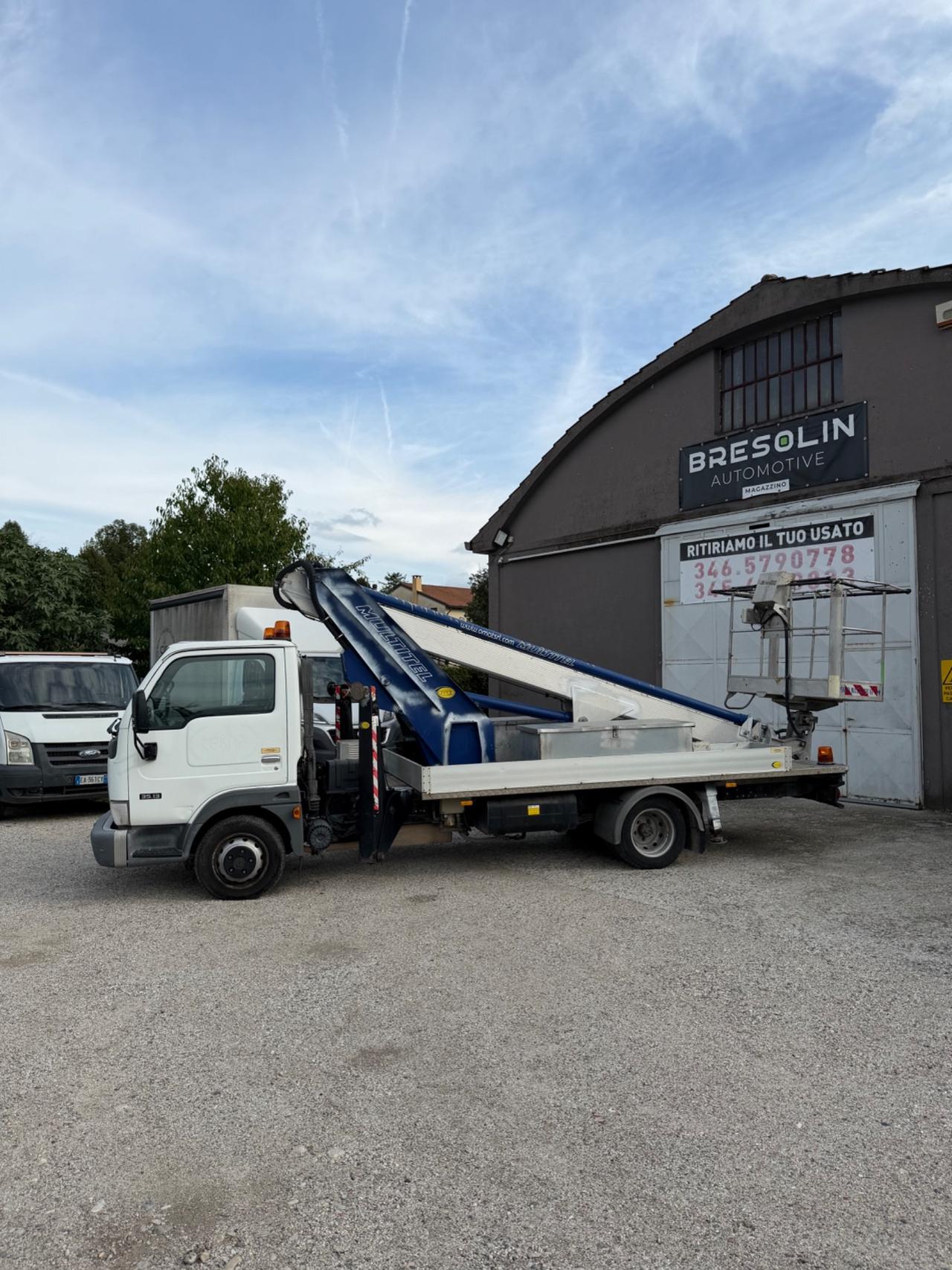Nissan Cabstar piattaforma aerea multinel