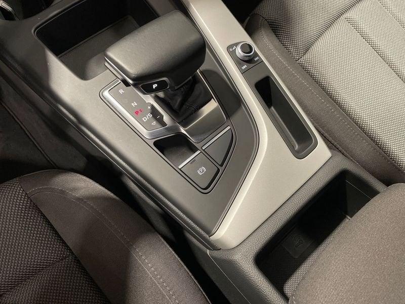 Audi A4 allroad Quattro 40 2.0 tdi mhev Business 204cv s-tronic