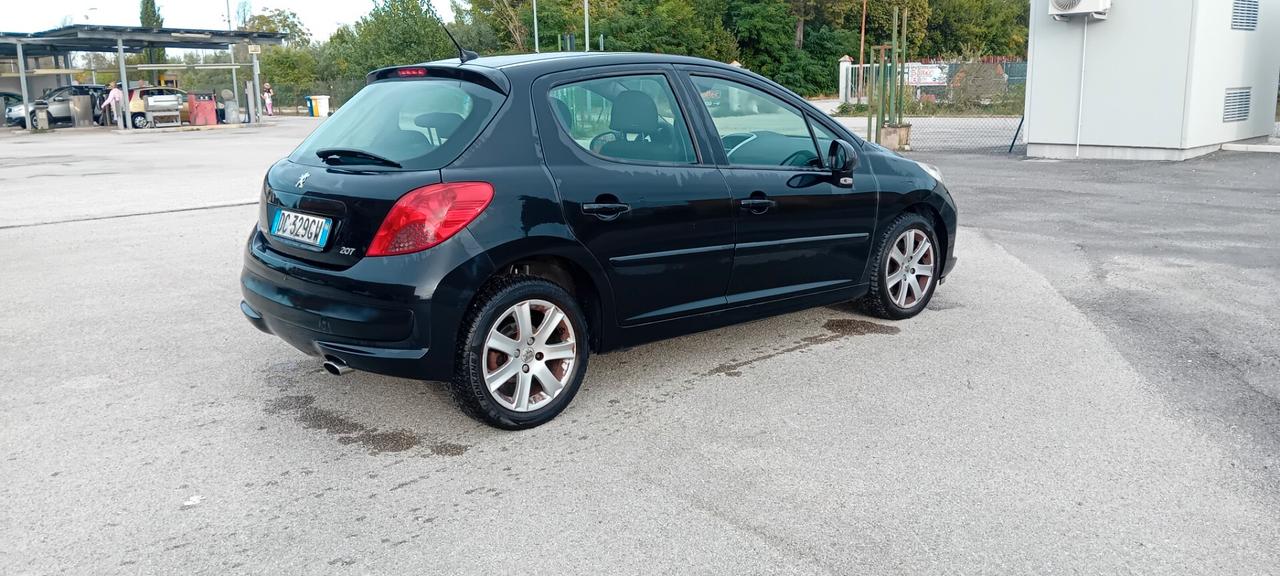 Peugeot 207 1.6 HDi 90CV 5p. 148000 km