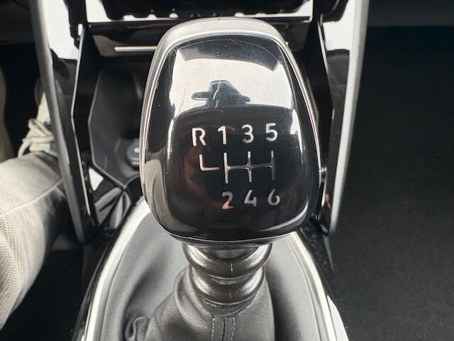Peugeot 208 PureTech 100 Stop&Start 5 porte Allure