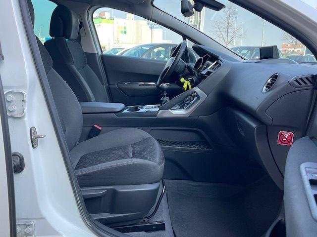 PEUGEOT 3008 1.6 HDi 115CV Active