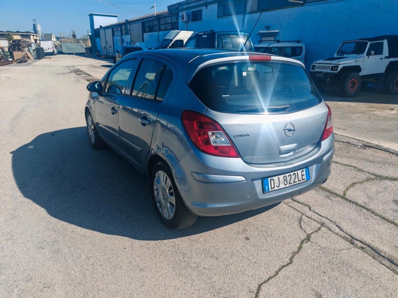 Opel Corsa 1.2 5 porte Enjoy