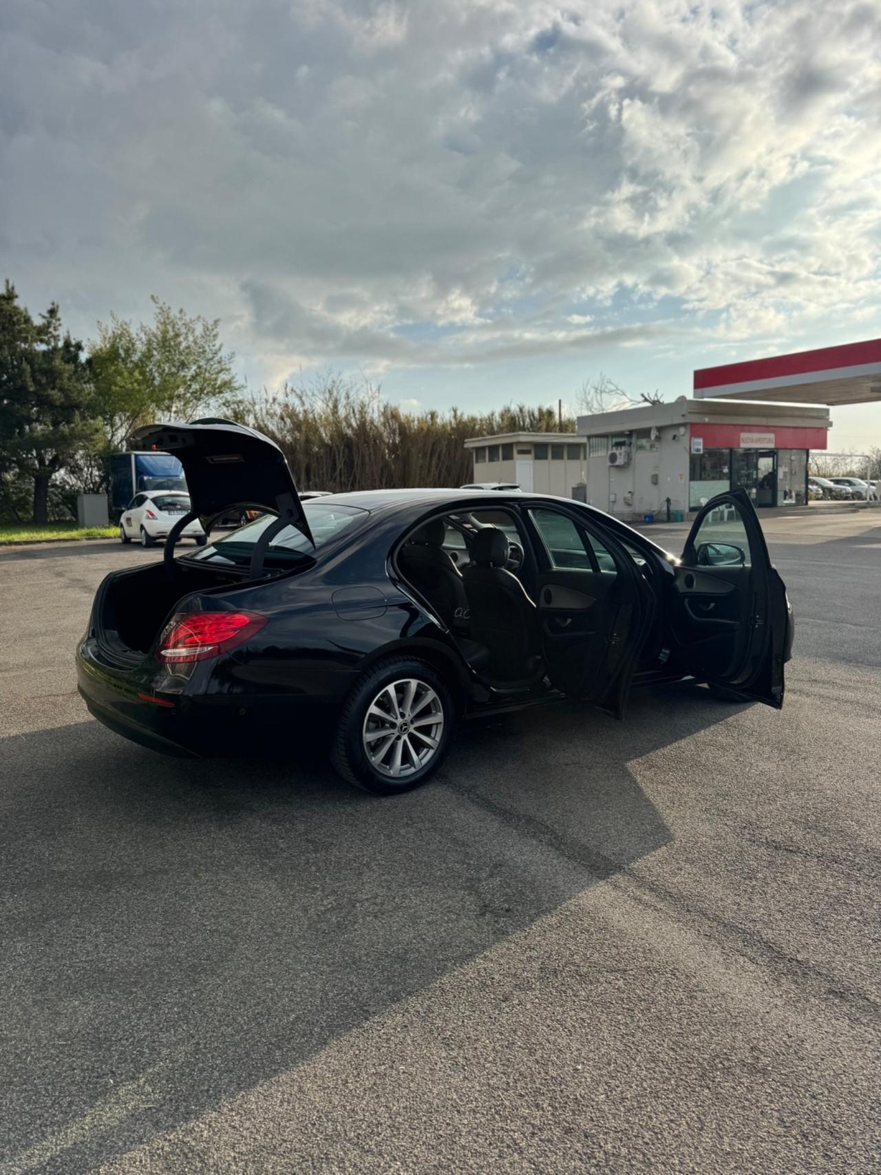 Mercedes-benz E 200 d Auto Business Sport