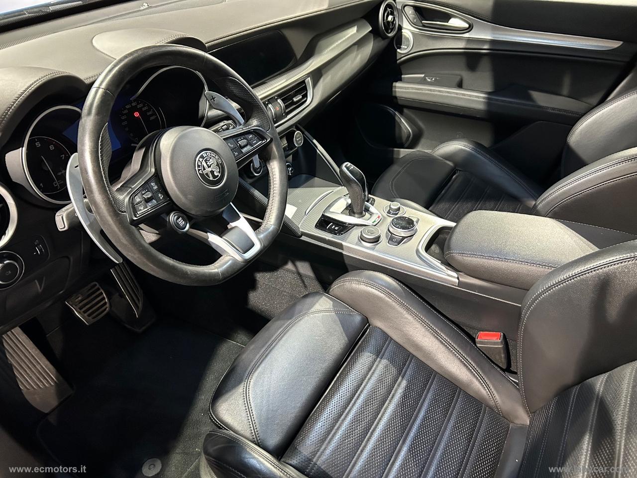 ALFA ROMEO Stelvio 2.0 Turbo 280 CV AT8 Q4 Veloce