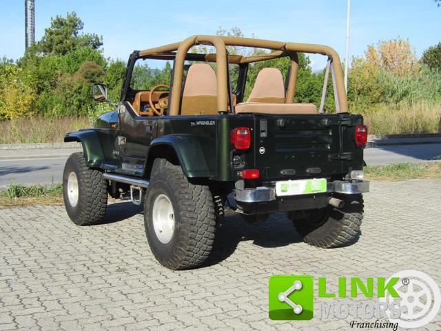 JEEP Wrangler 2.5 cat Soft top SAHARA EDITION