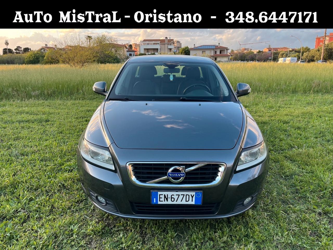 Volvo V50 D2 Momentum