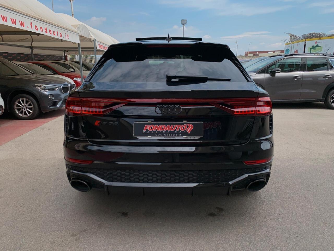 Audi Q8 RS TFSI V8 quattro tiptronic