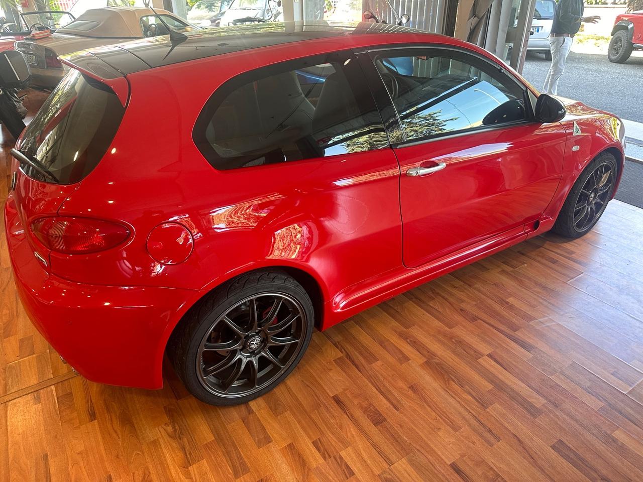 Alfa Romeo 147 3.2i V6 24V cat 3 porte GTA