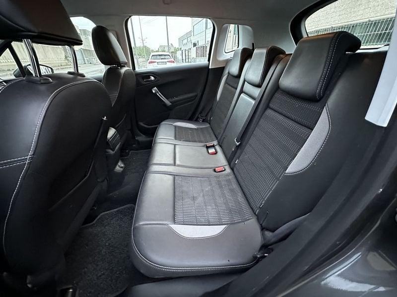 Peugeot 2008 BlueHDi Allure Pack 100cv