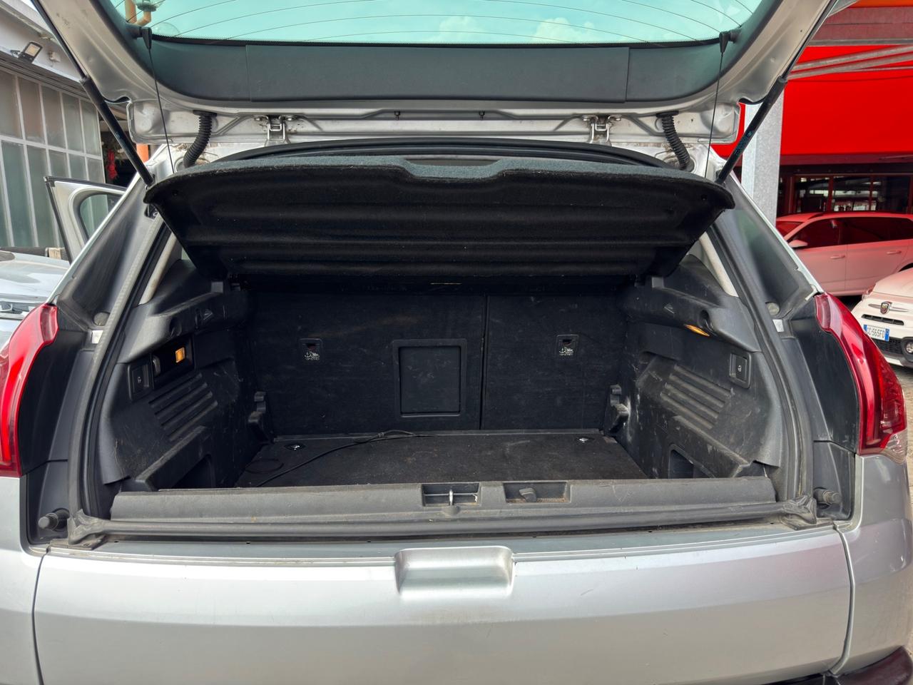 Peugeot 3008 ADATTA A NEOPATENTATI 1.6 VTi 120CV GPL Premium